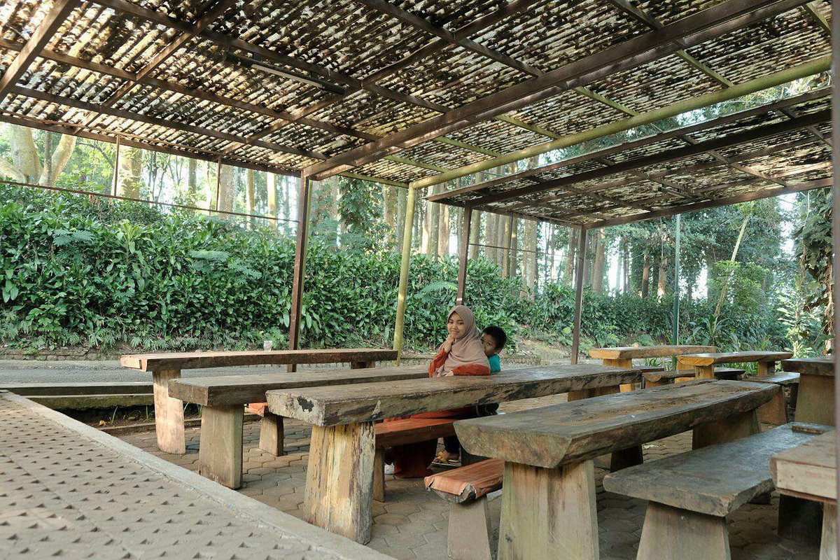 Teruntuk Saudaraku Di Sragen >> instagram.com/p/BWfPghoB5DT/…