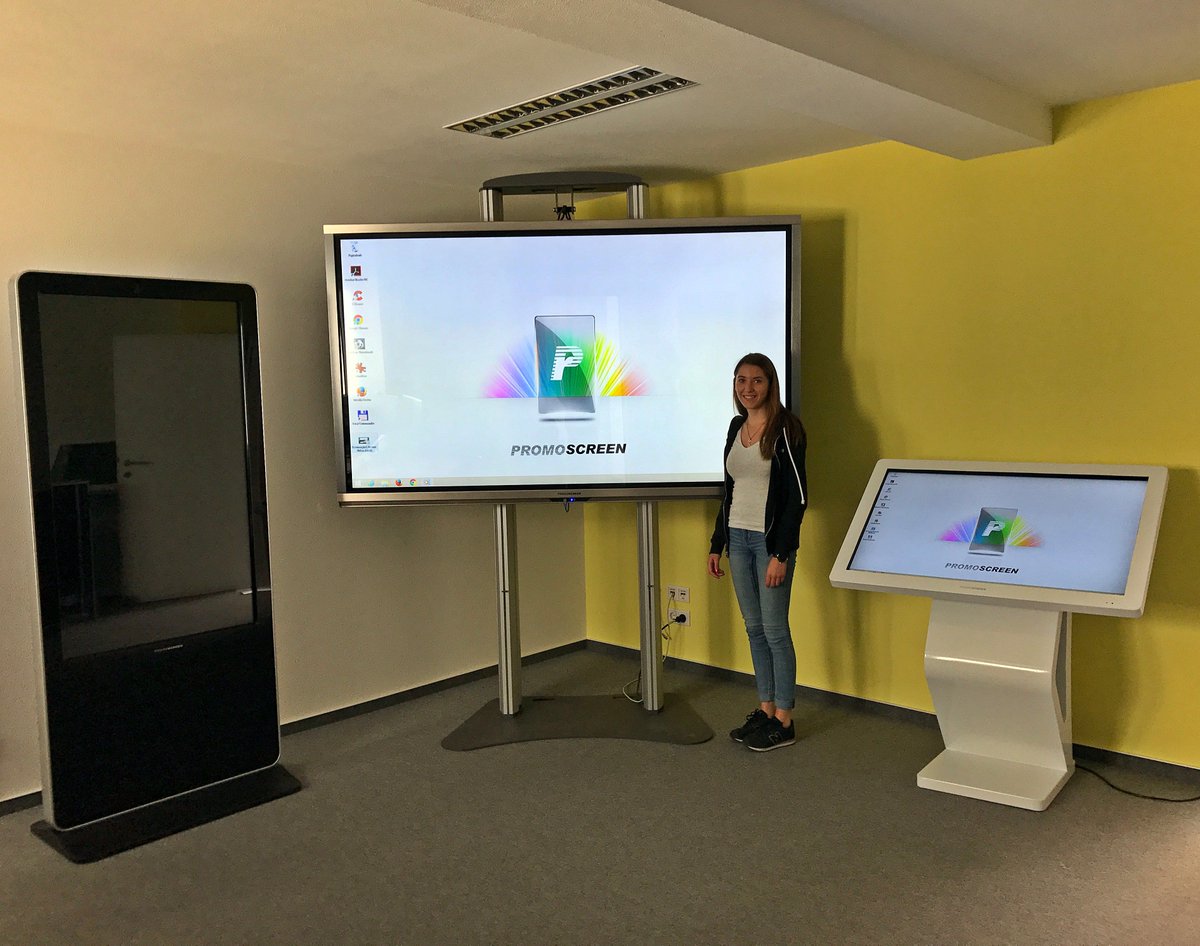 Promoscreen1's tweet photo. Größe zeigen! 
Mit unserem Promoscreen Touch-Display PS-TI4K 84" mit 4K Technologie könnt ihr genau das! 

#Promoscreen #84Zoll #Touchscreen https://t.co/8gPQMq2PRB