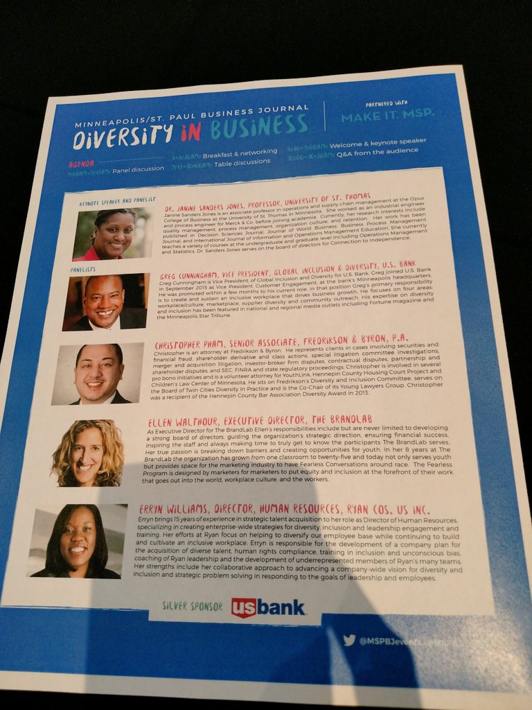 Full room @MakeItMSP @MSPBJevents #DiversityInBusiness breakfast! Proud to rep @SPACC via mbr @McGoughCompany - TY!