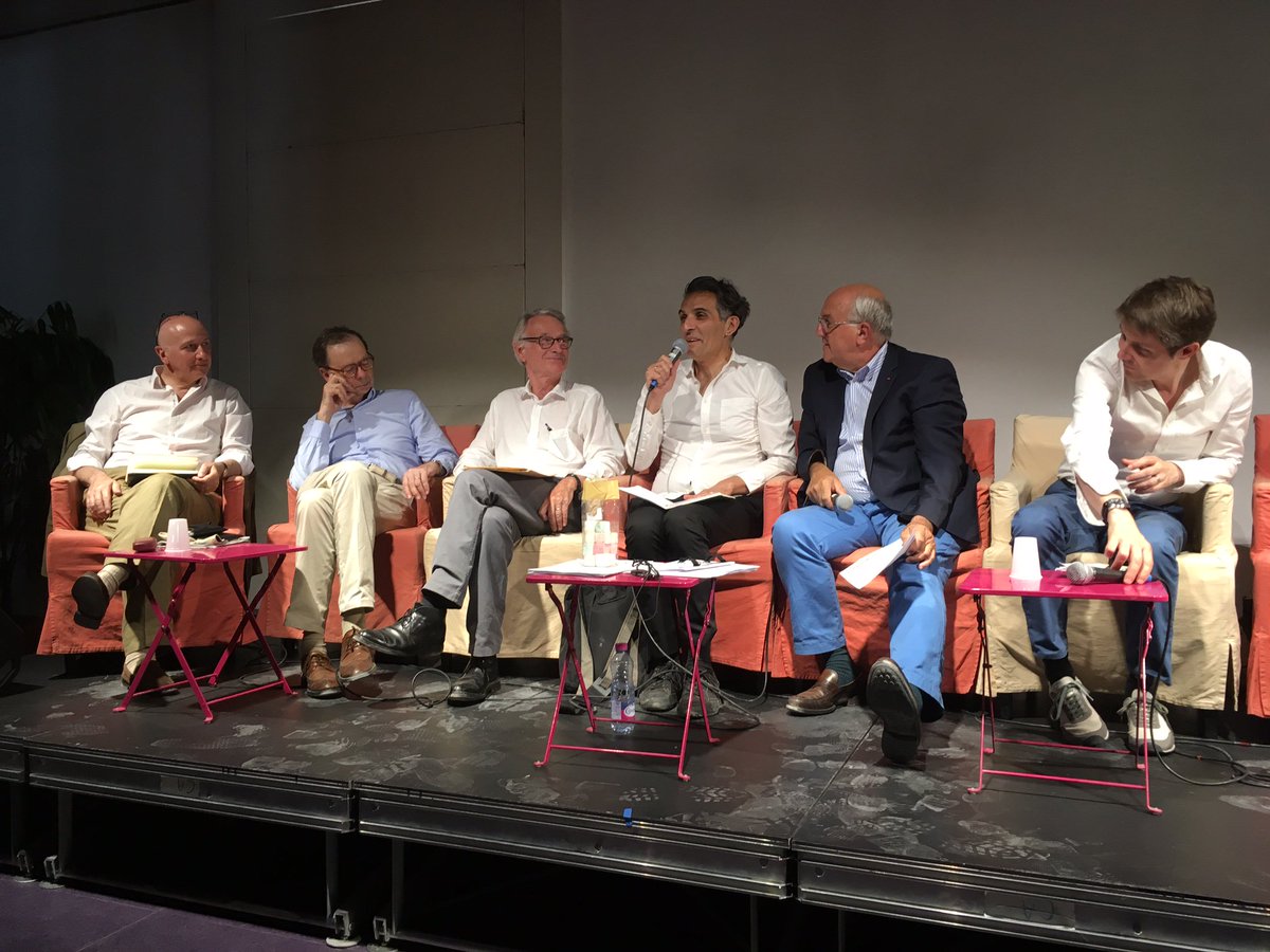 Fondation_CC's tweet photo. Table ronde "Culture et économie sociale: une troisième voie?" en direct du #festivalavignon au Cloître Saint-Louis - Salle des Colloques https://t.co/JQ2lmwpuOr