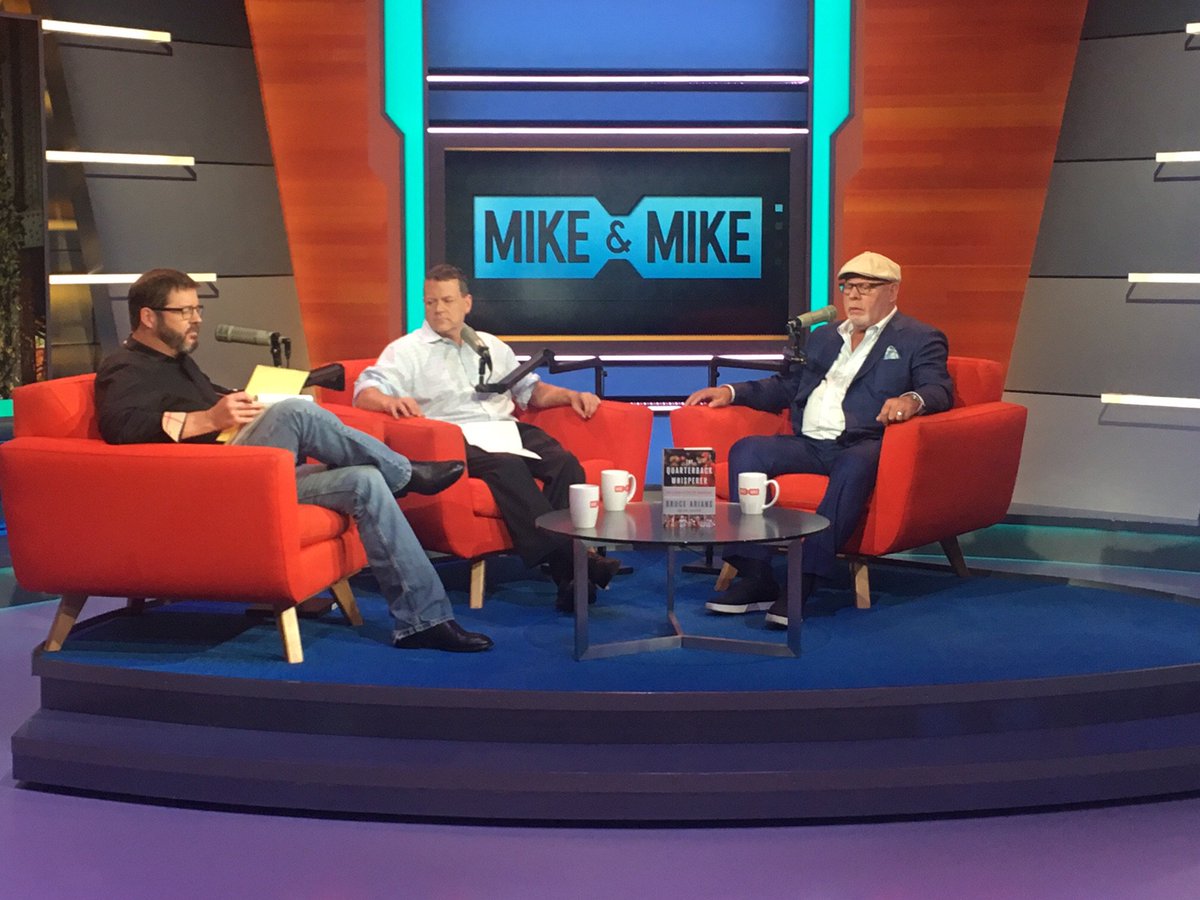 ESPNBookers's tweet photo. .@AZcardinals head coach @BruceArians join @ianfitzespn &amp; @Buster_ESPN on @MikeAndMike #ESPNcarwash https://t.co/ZBkUSejCHO
