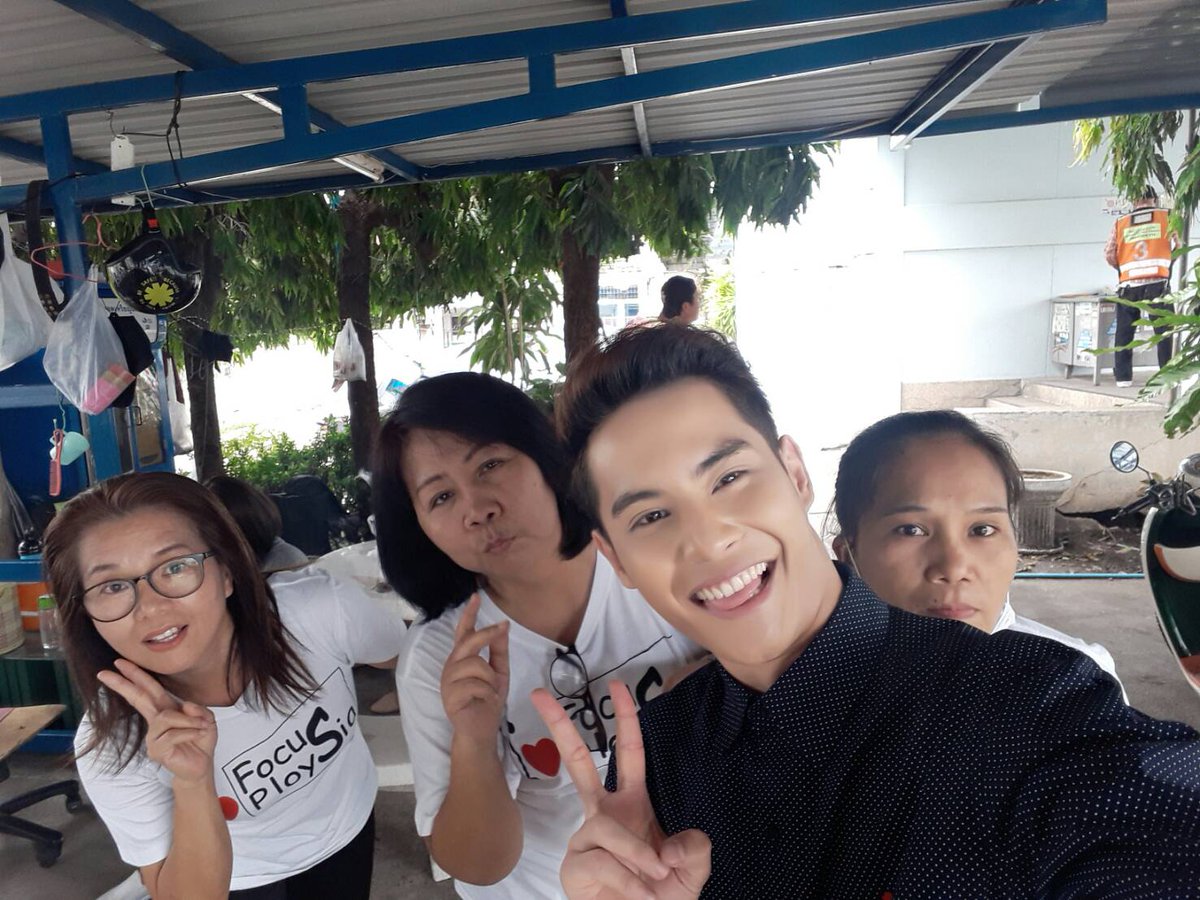 Nujanny1992's tweet photo. ขอบคุณทุกคนนะคะ🙏🙏
#Hugradio
#HugDjSpecial
#focusaf12
#CusSaiFamily
#กัสใส https://t.co/Z6ASkg96Tk