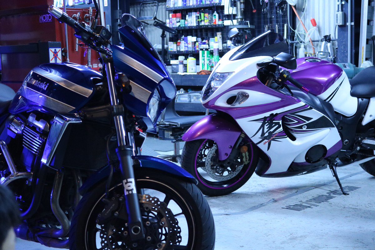96busabutata's tweet photo. #愛車を晒すとRTされてフォロワーが増えるらしい 

毒々しい隼乗ってます！
近くで見ると汚いので遠くから見てほしいです(*´﹃｀*) https://t.co/OYX7J6MNss