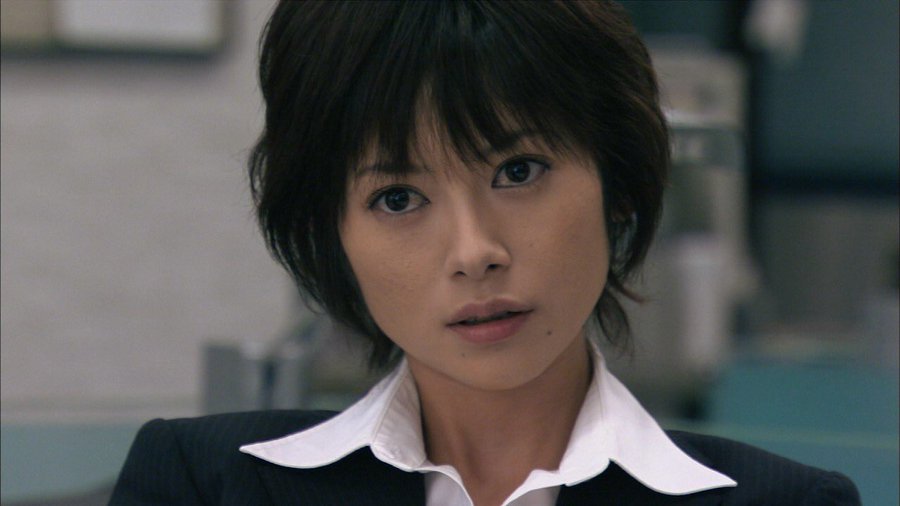 真木よう子が激やせの理由は拒食症 画像 ガリガリで細すぎ セシルのもくろみで 現役美容師のツッコミ