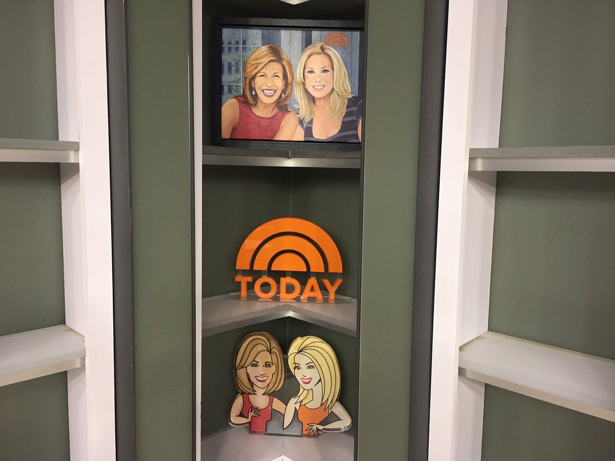 aerostainless's tweet image. So cool to be featured on the @TODAYshow revealing our Mobile Stainless Steel #Hydroponic System! Check it out: hydroponic.aeromfg.com