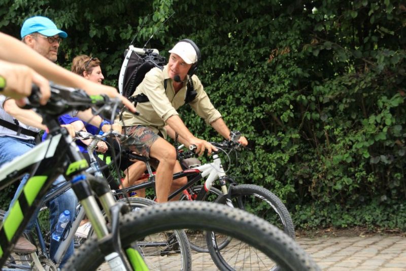 ENGIEelectrabel's tweet image. Zaterdag fietst de #beauveloRTBF door #Libin via @eurospacecenter. Een aanrader voor 't hele gezin! Alle zomerevents:bit.ly/2rUeWll