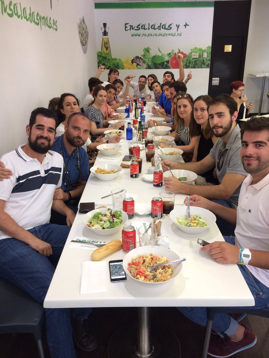 ideasfactory_es's tweet photo. Seguimos alimentando el emprendimiento esta vez con #Ensaladasy+ Gracias apañaos!! #MadriF https://t.co/Hcb8vPc9Om