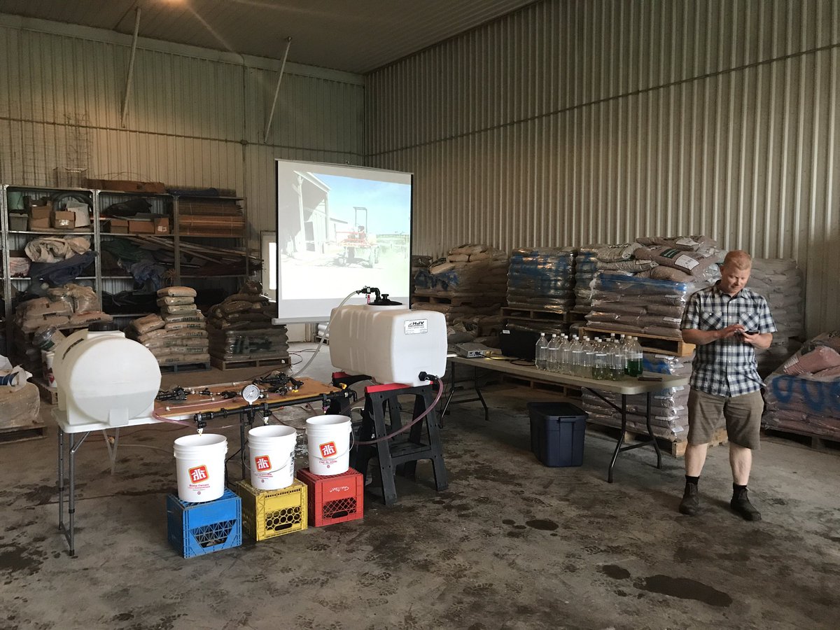 Spray_Guy's tweet photo. Rain at #Farmsmart17 ? No problem!
@cowbrough rolls with it as we move the demo inside.
#pro https://t.co/JIkBLl4bKG