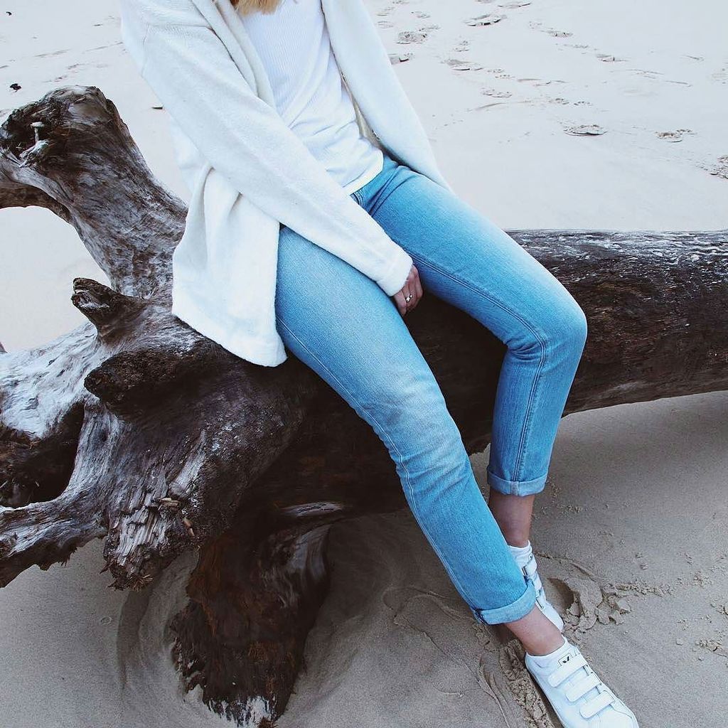 ConsciousNChic's tweet photo. Perfect outfit for those windy beach days! From @mudjeans #approved #jeans #denim #beach #recycletour #ConsciousNC… https://t.co/PJHQMhaJJy https://t.co/Xgzvl2ECgM