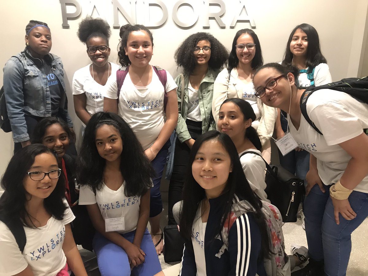 _TechExplorers_'s tweet image. Fourth day @pandoramusic was a blast, Thank you for all the good advice! @YWLN1 #leadership #stem #womenleaders #future
