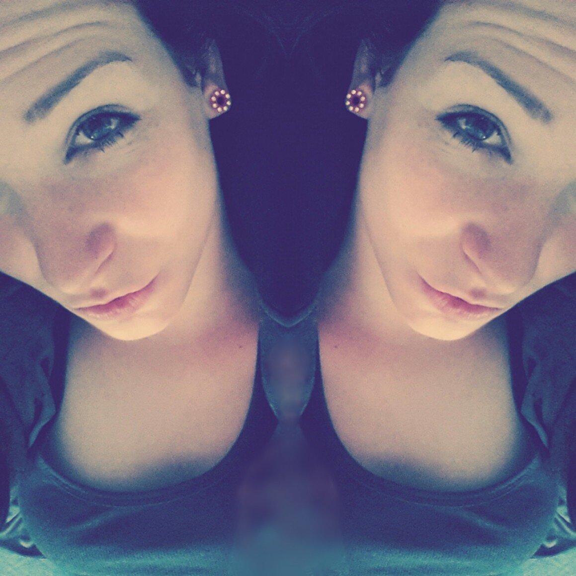 x_in_red's tweet photo. Hallöchen 🖐😊🖑
#thursdaymotivation #ThursdayThoughts
#pircedgirls
#blaaa https://t.co/RtuEfnqMmu