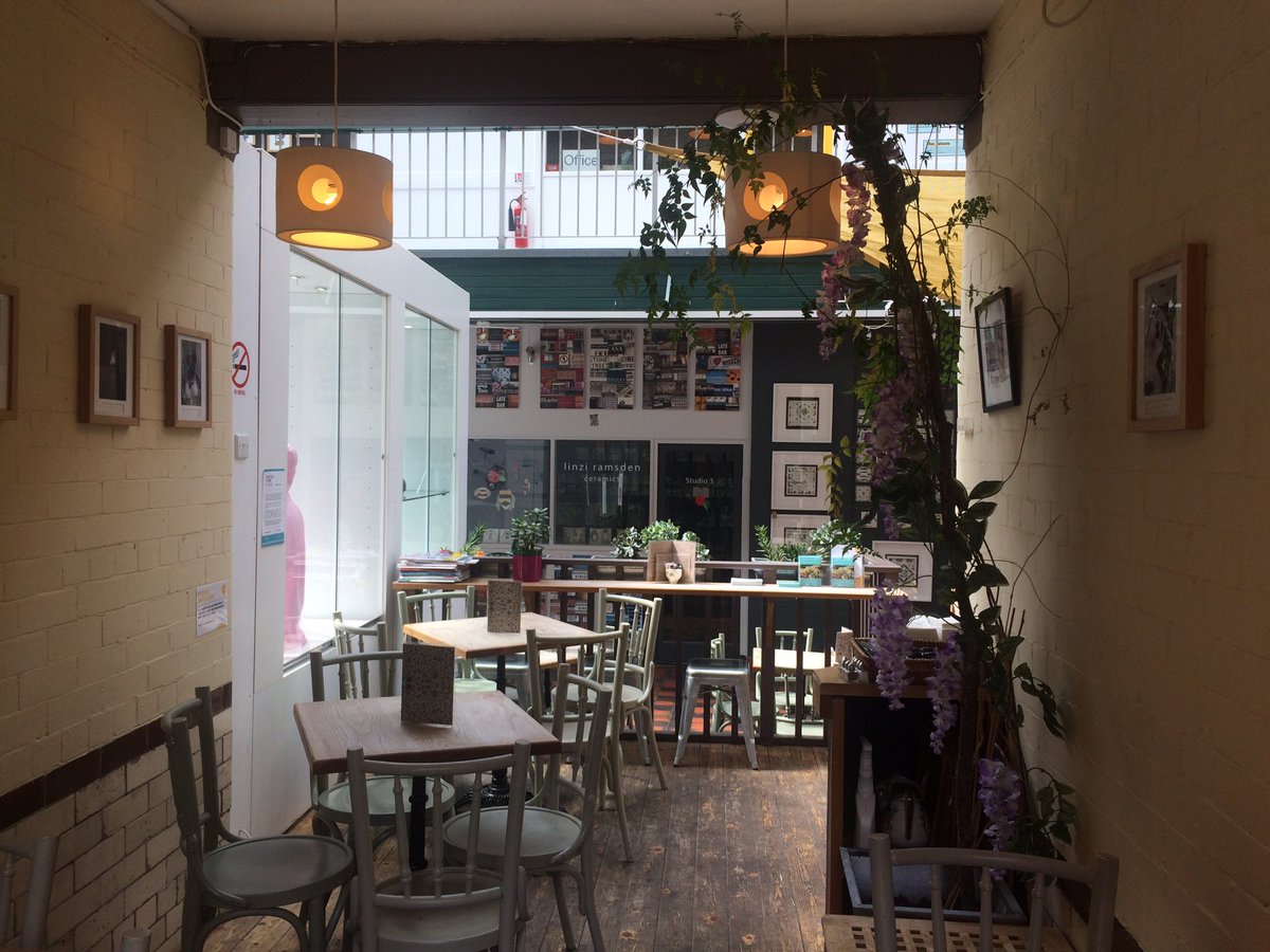 Met some very positive people <a href="/ManchesterCraft/">Manchester Craft and Design Centre</a> in the #NorthernQuarter #Mcr 
Well worth visiting!
<a href="/mcaddirector/">Kate Day</a> <a href="/madebyand/">ANDREA</a> @northernscapes