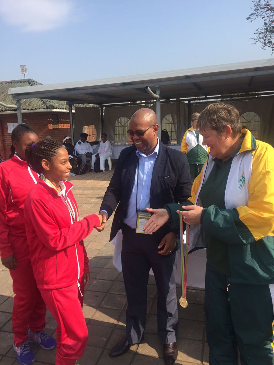 DBE_SA's tweet photo. #play4tomorrow The winning netball teams at the #SchoolWinterGames down in Durban @ElijahMhlanga https://t.co/4662ZaOeA6