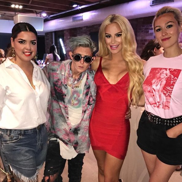 BANGSalonTO's tweet photo. Our gals @noeliabeauty &amp; @totsBSartistry striking a pose w/, @TheGigiGorgeous &amp; @NatsGetty at the @revloncanada #colorstayallday event 💄💋🔥 https://t.co/L7YSpjbOop