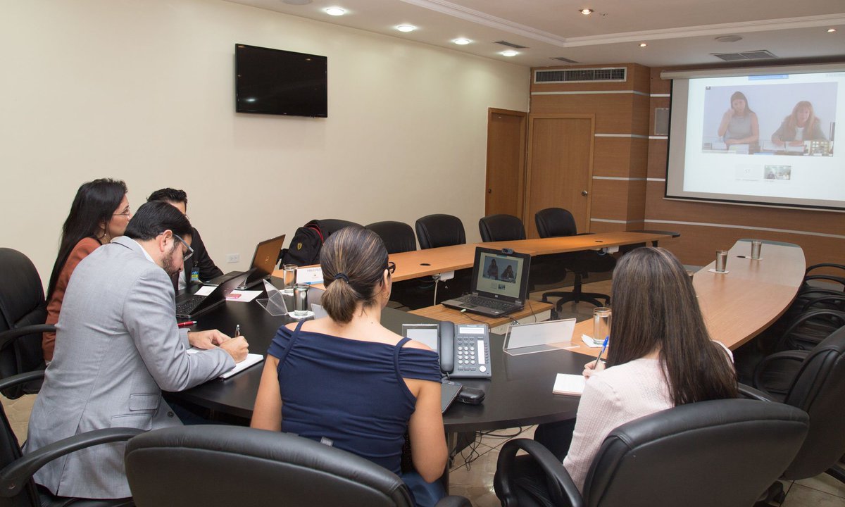 CFN_ECUADOR's tweet photo. #CFN y @SACEgroup realizan acercamiento con el objetivo de potenciar créditos a exportadores para que ingresen al mercado europeo 🇪🇨 🇮🇹 https://t.co/mlxyaLKgcv