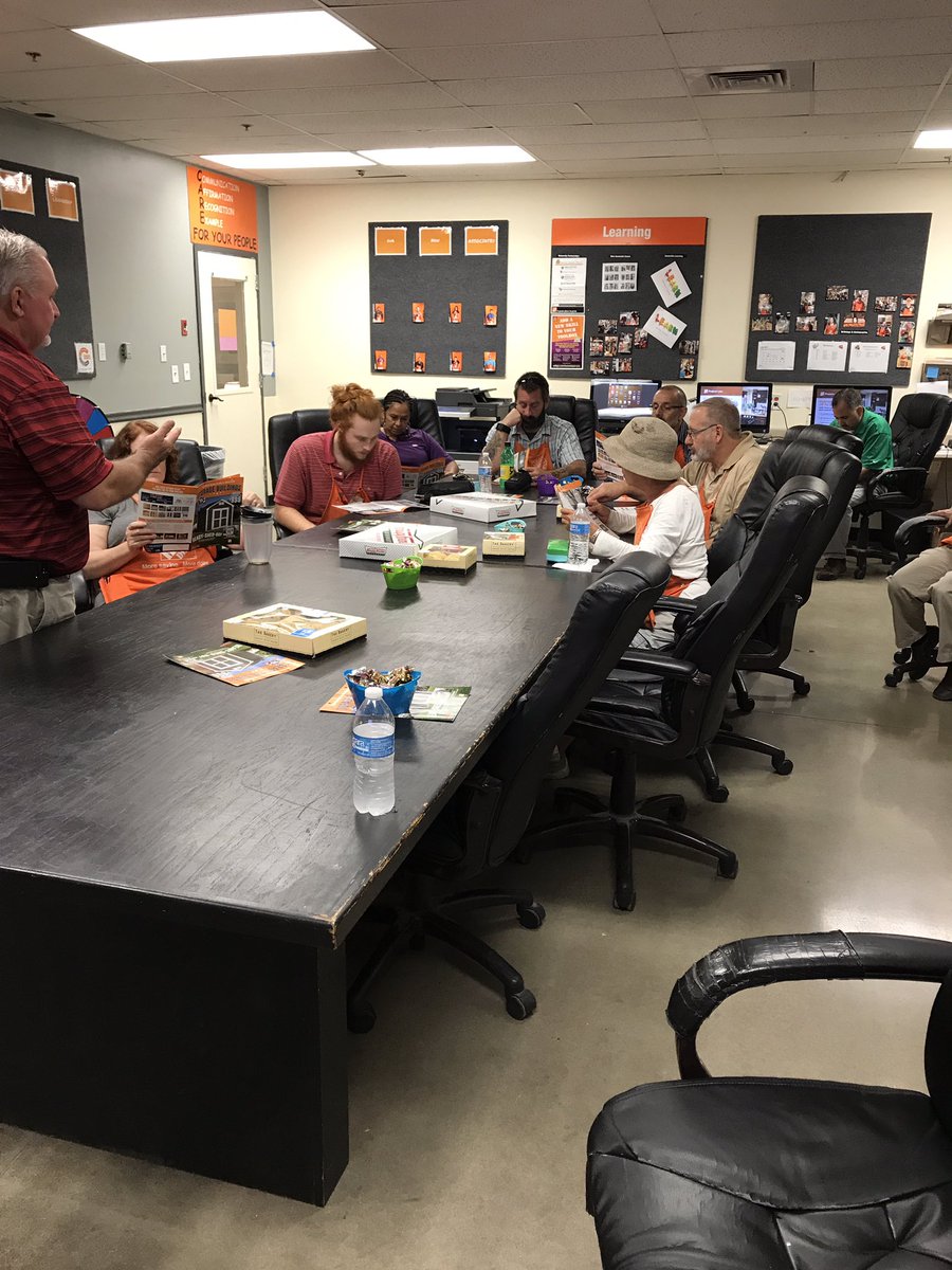 RomanoffAVL's tweet photo. Lead generation event at 3625. #romanoffeast https://t.co/wqr7ak0kIK
