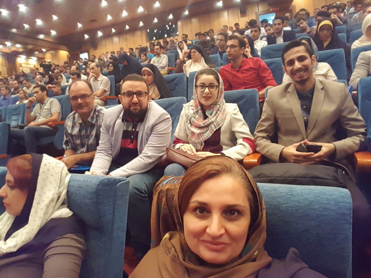 manuelohan's tweet photo. وقتی با بانوی اول اکوسیستم استارتاپی تو یه رویداد هستی
#کتایون_سپهری
#fobscf https://t.co/RtYfFQFOJm