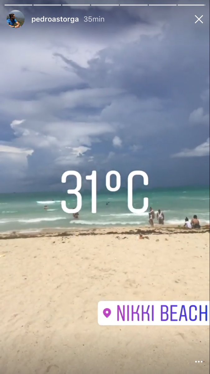 Marsunshinee's tweet photo. No puedo con esto, lo siento 😔cuanto los extraño ! Ambos en Miami 😭💚 https://t.co/ecJndGQ3Jt
