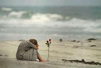 GalaAzul's tweet image. Superar la pérdida y sobre llevar el proceso de duelo, es fundamental para poder continuar bit.ly/2htqE2E con nuestras vidas #duelo