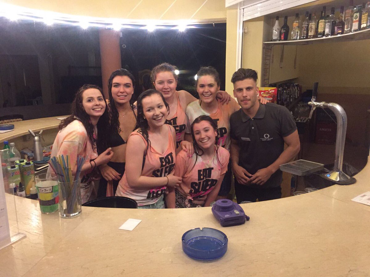 SarahSmiith_ tweet picture