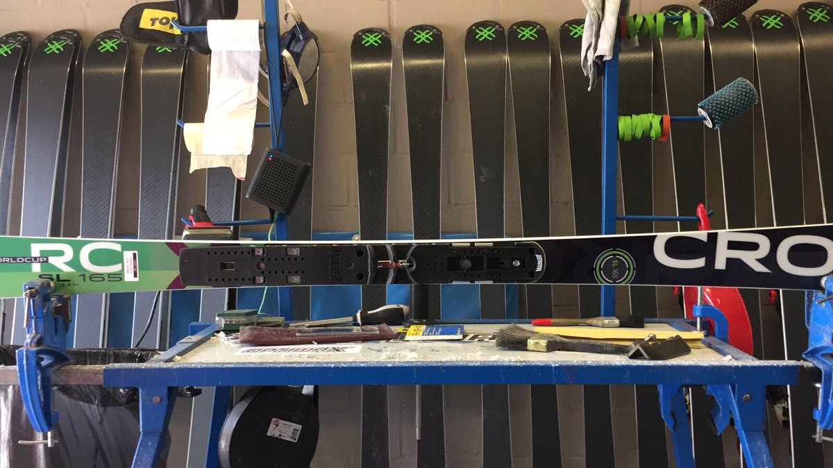 GlocknerSports's tweet photo. Hard work in progress by our Belgian partner Snowvalley #crocsports #crocsportsbenelux #Crocski https://t.co/bw2XmCWE6P
