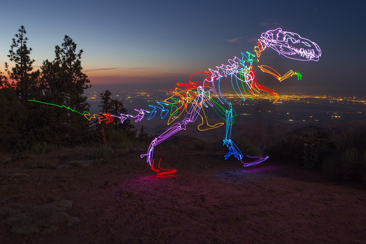 dariustwin's tweet photo. Rainbow Rex #lightfossil https://t.co/UsBWmlA71l