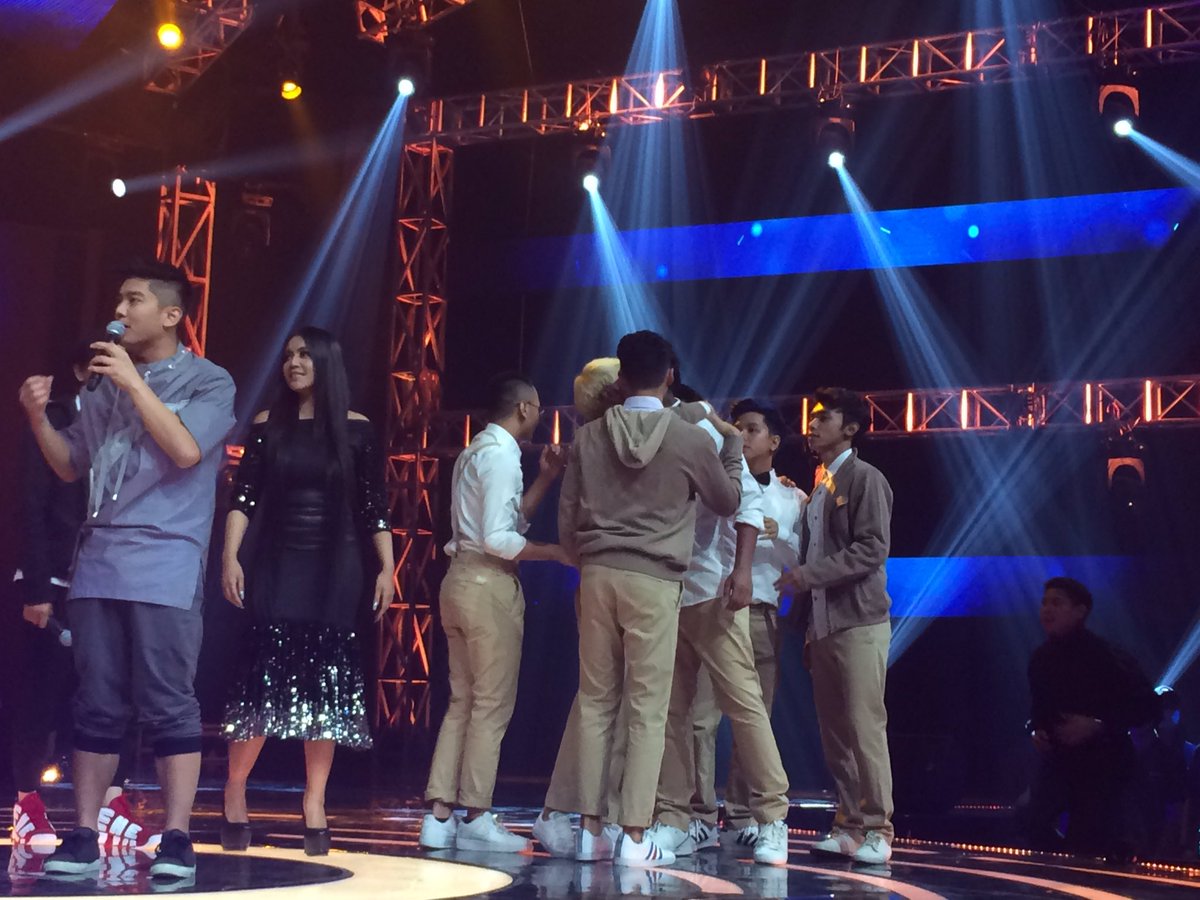 BoyGirlBandGTV's tweet photo. Tetap semangat Roy,malam ini kamu sudah tampil terbaik!! #TNBGBGlobalTV https://t.co/6Xecm4oeBg