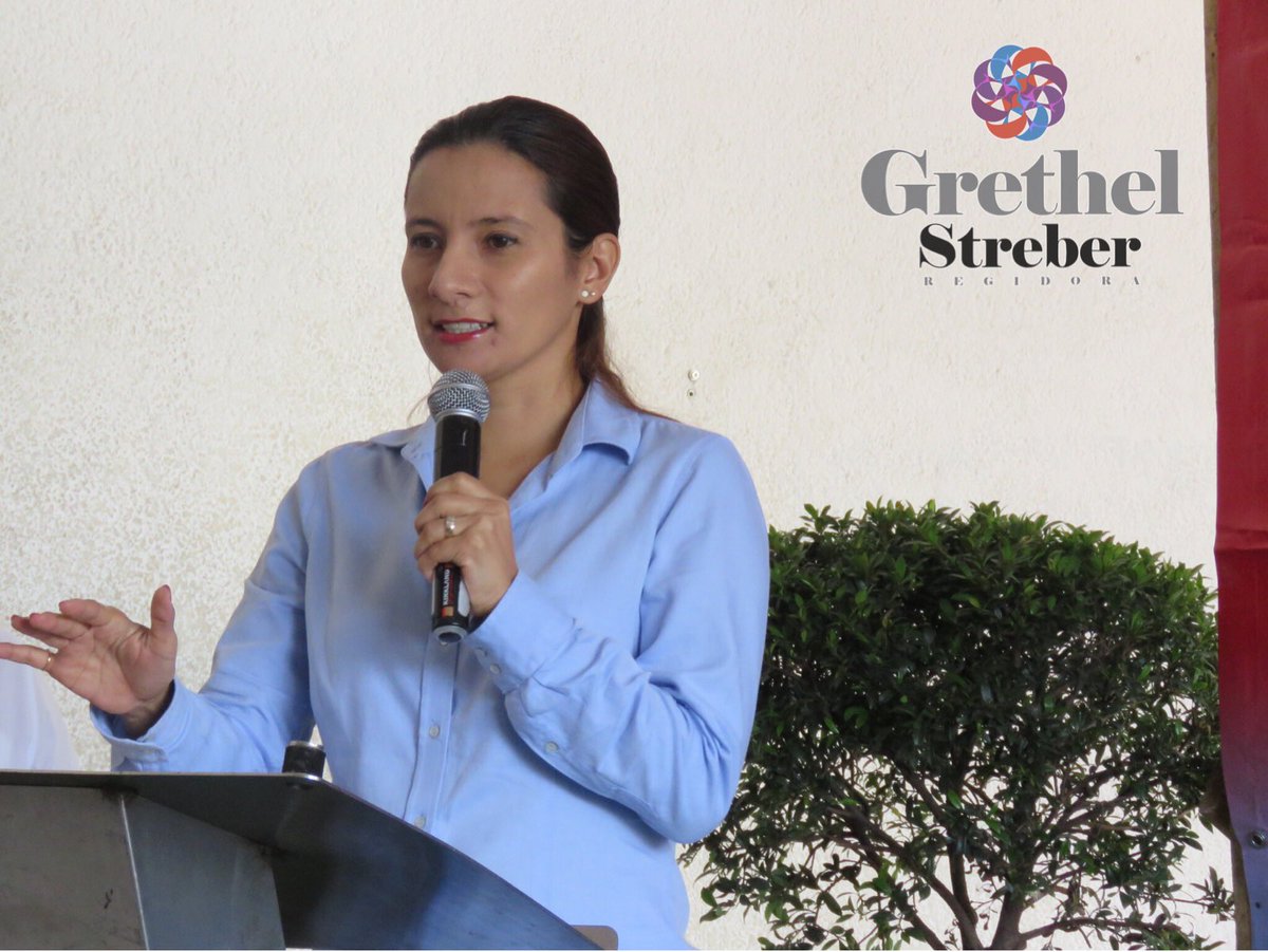 Grethel_Streber's tweet photo. Entrega de apoyos del programa avicultura de traspatio, ocupados por combatir el hambre en el municipio #Cuernavaca https://t.co/QFxcNLthaH