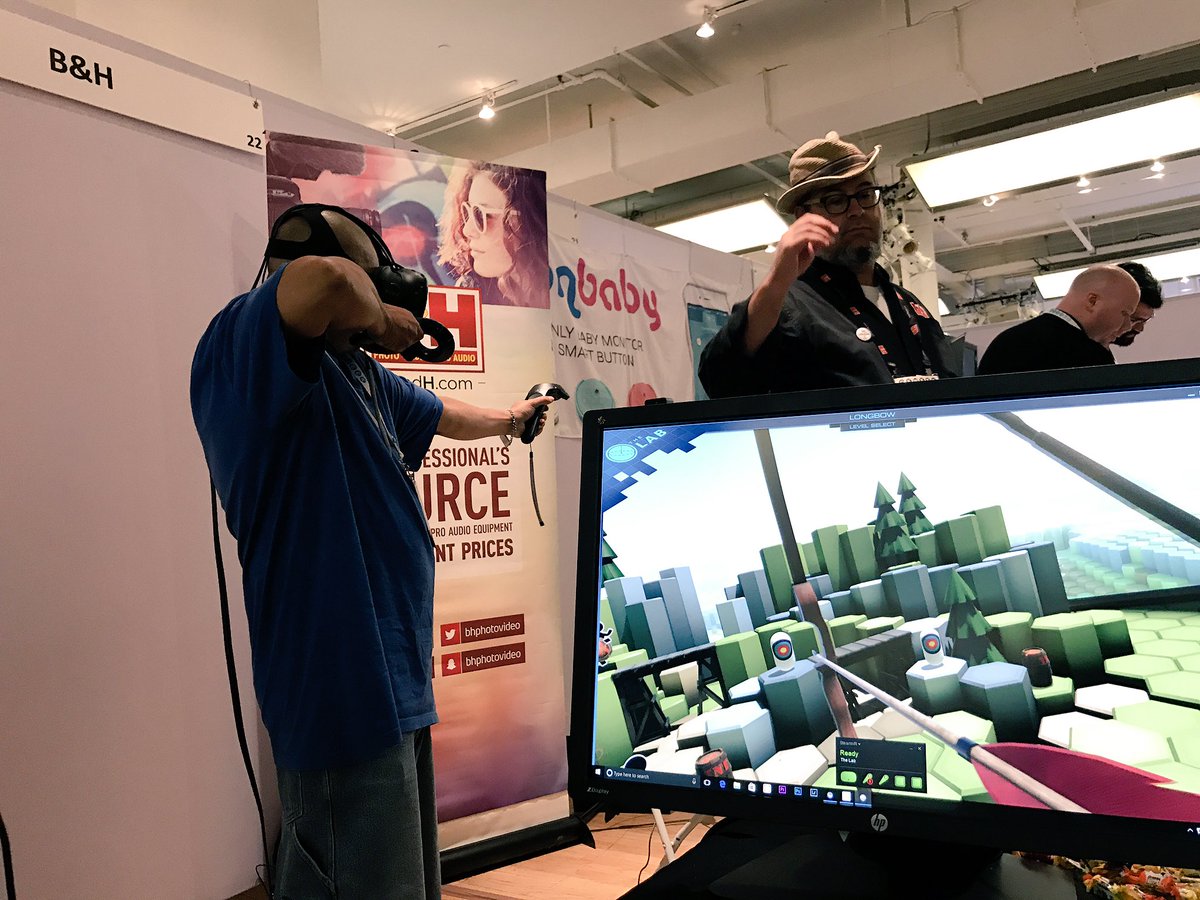 bhphoto's tweet image. We're playing with the @htcvive here at #ceweek2017! Have you tried this yet? We also have it on display via our #BHSuperStore 👌🏼