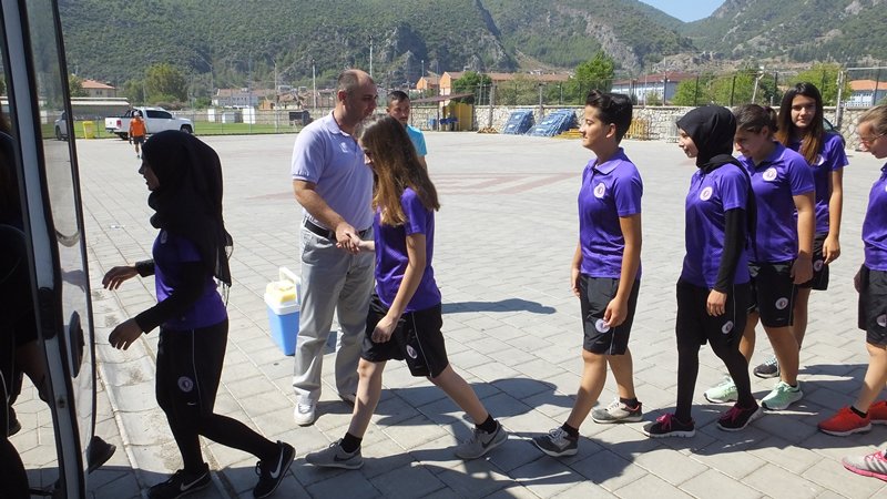 Fethiyespor's tweet photo. KADIN FUTBOL YILDIZ TAKIMIMIZ TÜRKİYE ŞAMPİYONASI İÇİN YOLA ÇIKTI
https://t.co/IwWEHRCSKj https://t.co/EQUzlIvnRZ