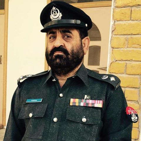 KhunshaAghaKhan's tweet photo. Another SSP lost his life in #Quetta yet our media continues with Panama Madness #CompleteDevastation
May his soul rest in peace. π§ https://t.co/FsufAFNZKz