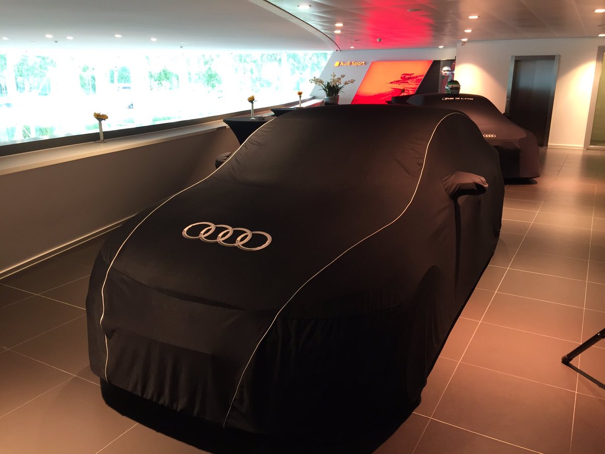 We hebben er lang op moeten wachten MAAR eindelijk is mijn nieuwe demo gearriveerd...WE zijn er blij mee...😍😍😍