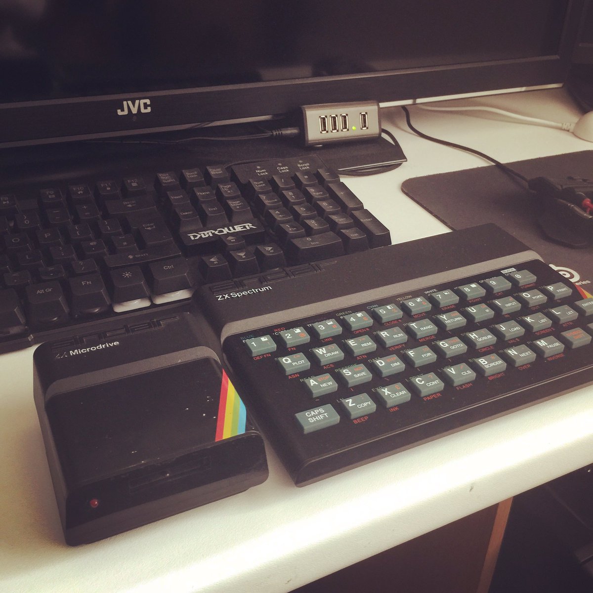 B3060J's tweet image. Almost seems a shame but I'm going to gut it out for a little project... #zxspectrum #microdrive. #retrogaming