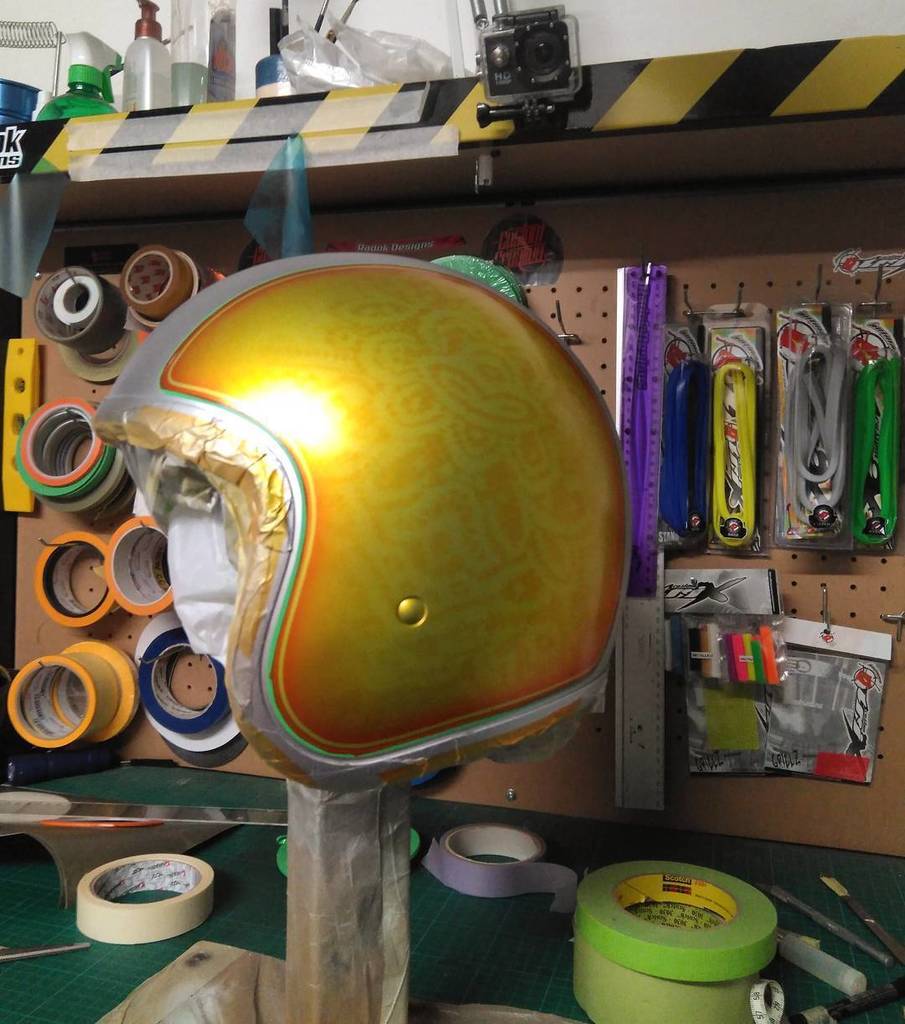 Radok1's tweet photo. π¨ #customhelmetpaint #candypaint #helmetart #originehelmets #instahelmet #helmetart #jethelmet #wip https://t.co/sRuTAu4qgn https://t.co/uySMy0IXOh