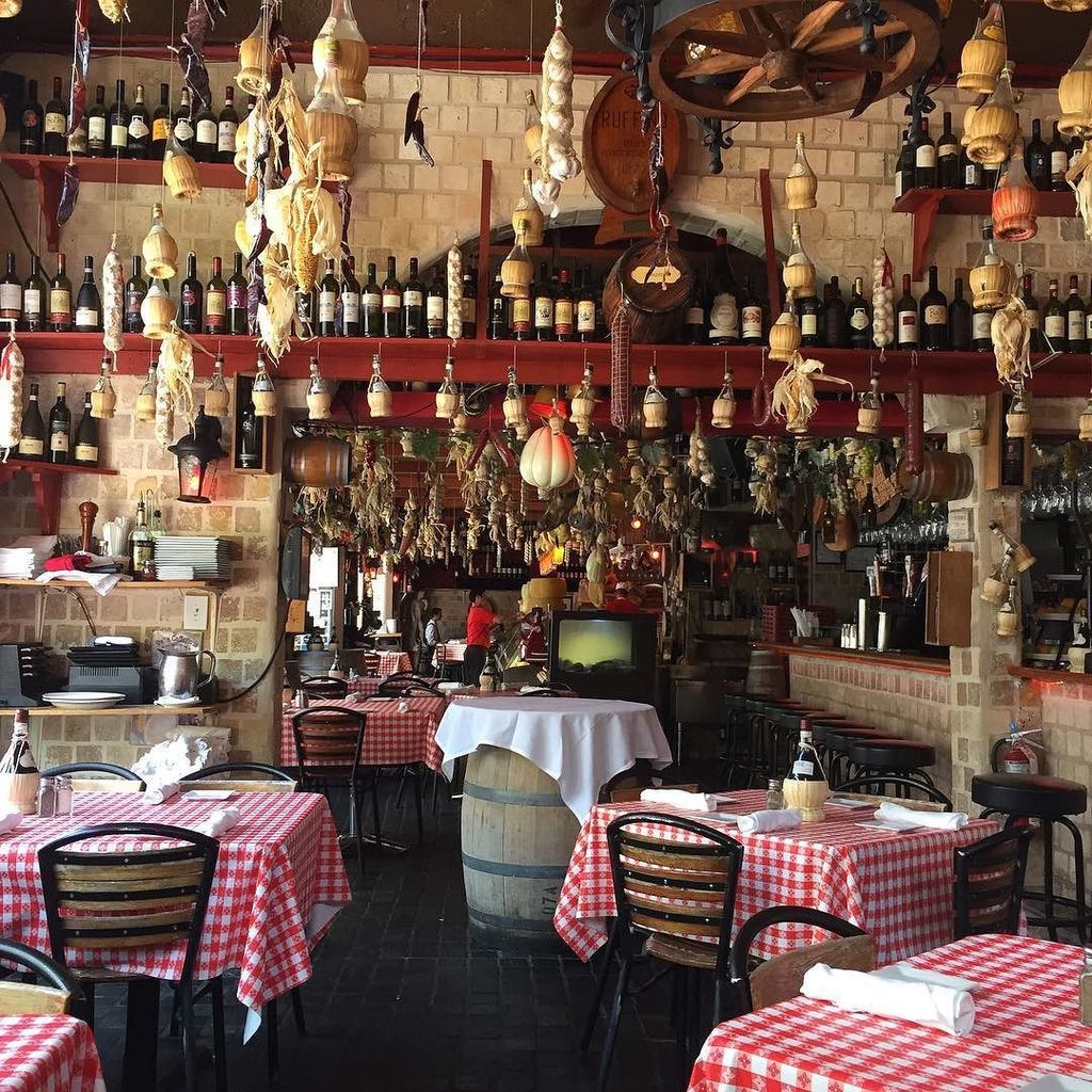 MarineMartakis's tweet photo. A little bit of Italy in Miami ! #miami #work #businesstrip 😍 https://t.co/WzNDcb5eWc https://t.co/CQkoYevgPy