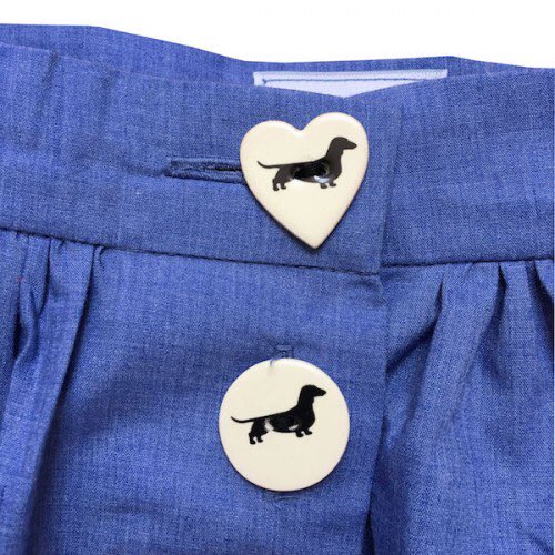 DachshundGifts's tweet photo. This bespoke #dachshundskirt is hand sewn by the lovely @Curious_Tinker. #Sausagedog buttons by @stockwellbutton 
https://t.co/sJdJNU49YL https://t.co/XI3gVIiuhl