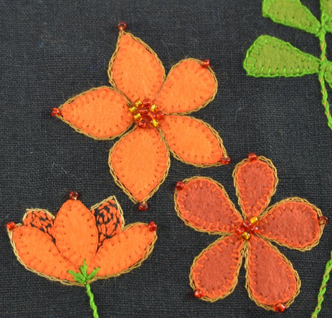 thread58's tweet image. 16th August: Workshop in Applique, Embroidery &amp;amp; Beads - please see my Facebook page for more details.