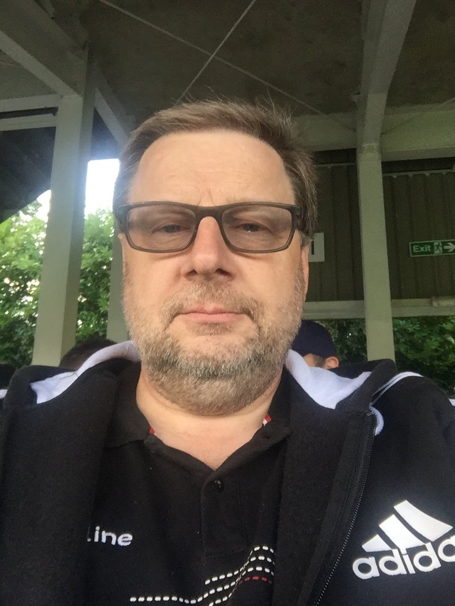 Broken leg but pain helped by watching Essex v Somerset at cloudfm county ground from Disabled area #SoaRWithUs