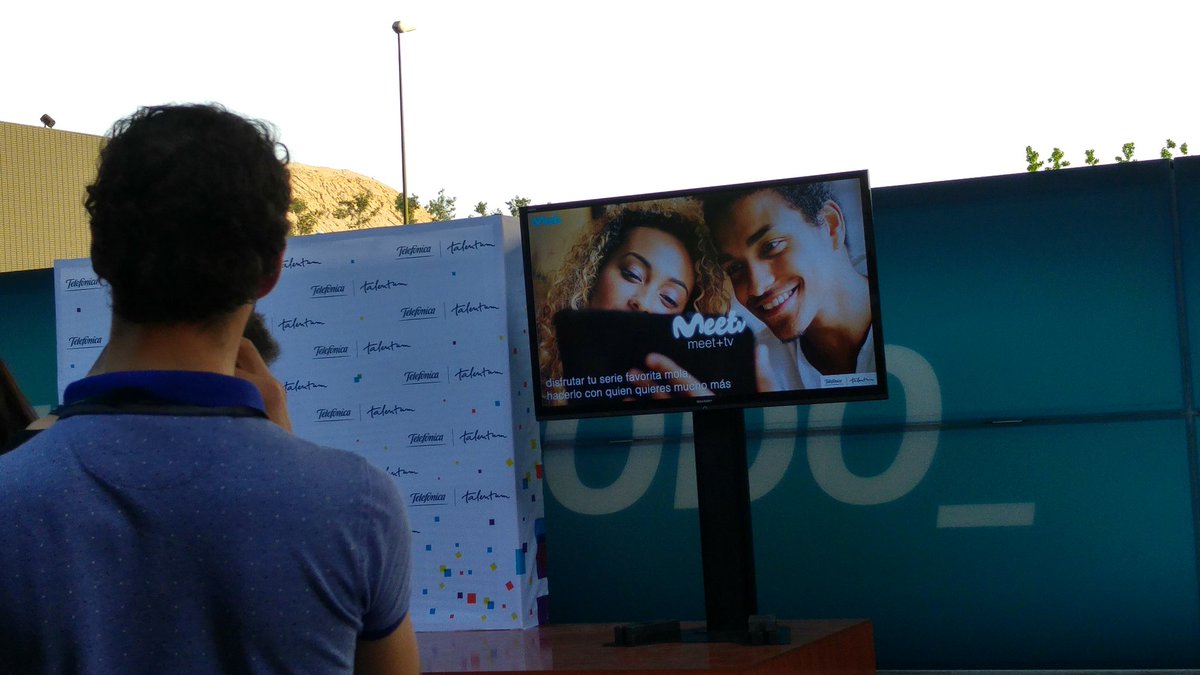 EnriMR's tweet photo. Molan mucho los proyectos del #HackathonMKT de Talentum :) @OpenFuture_ #meetv https://t.co/gPa6Nx7iMP