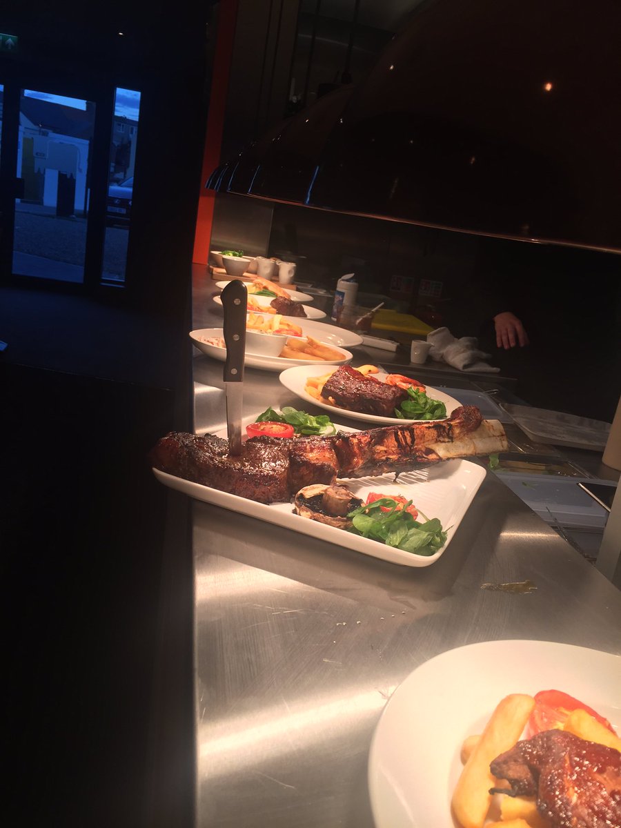 rosscameron89's tweet image. Amazing first preview night! Team were all absolutely 1st class 🙌🏻 @chrissalk @Valerie_WHR @SpencerGraydon @WeAreSUGM @tanyabackside98