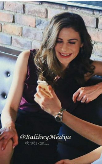 MalakHosari's tweet photo. #ebruozkan
i love my life 
because you are 
in my life 😍😙❤❤💛 https://t.co/sVlVthceEn