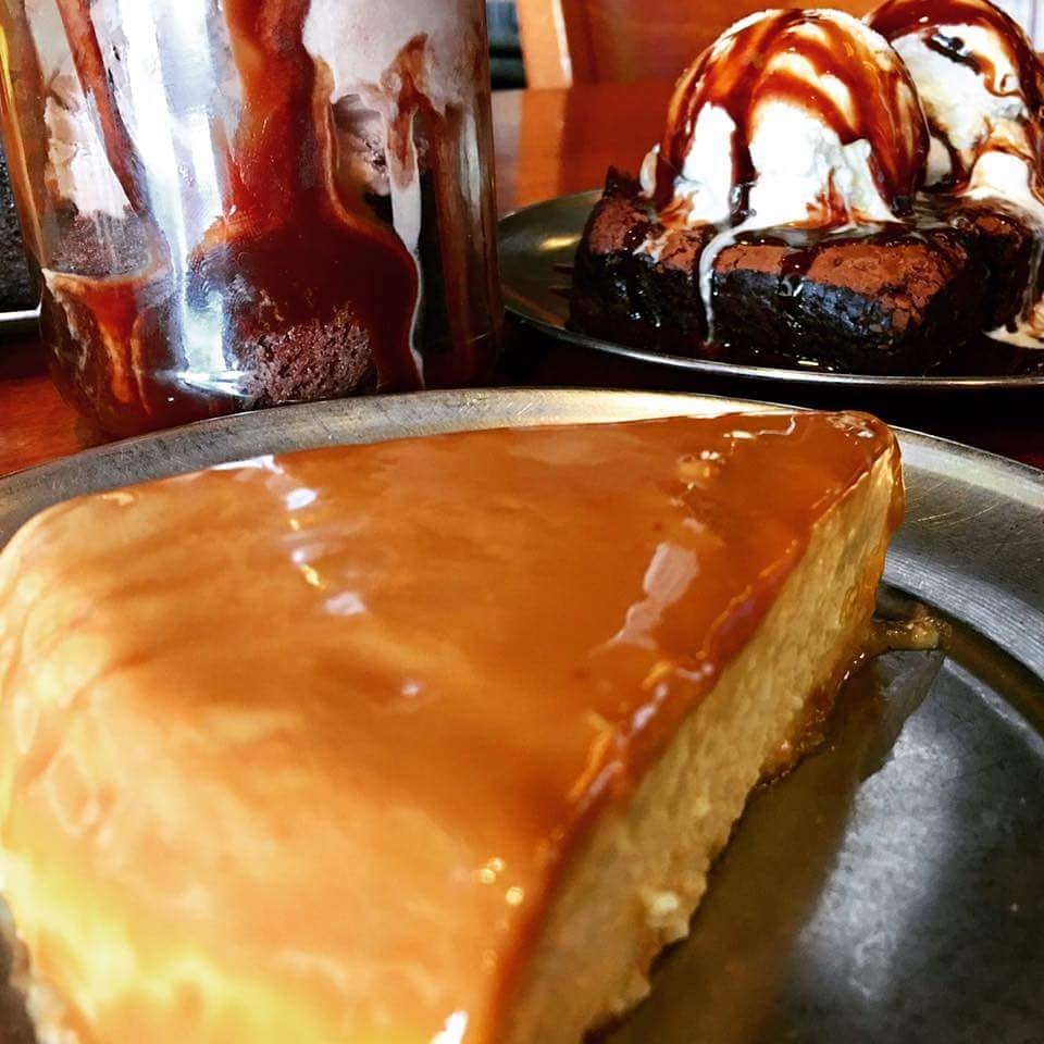 BuffaloWingsNic's tweet photo. Jueves casi Viernes...#DulceFinal en #BuffaloWingsNicaragua https://t.co/XiSniPPIJC