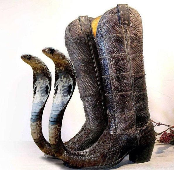 boot-emoji-papirio