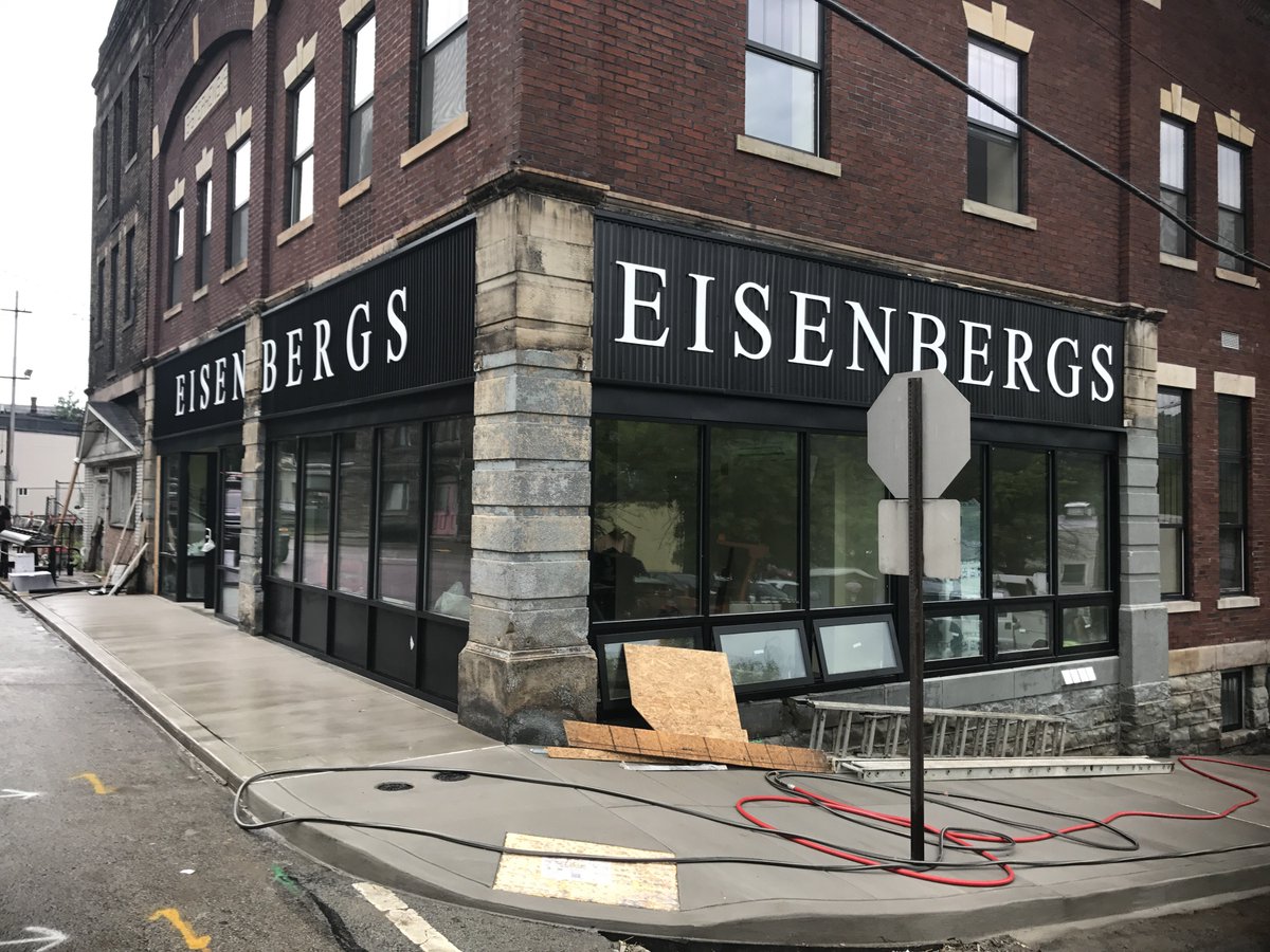 graphics22signs's tweet photo. Making the old look new again. Keeping history alive one sign at a time #G22Signs #Eisenbergs #Monessen #honoringhistory https://t.co/i1vnWt5kpz