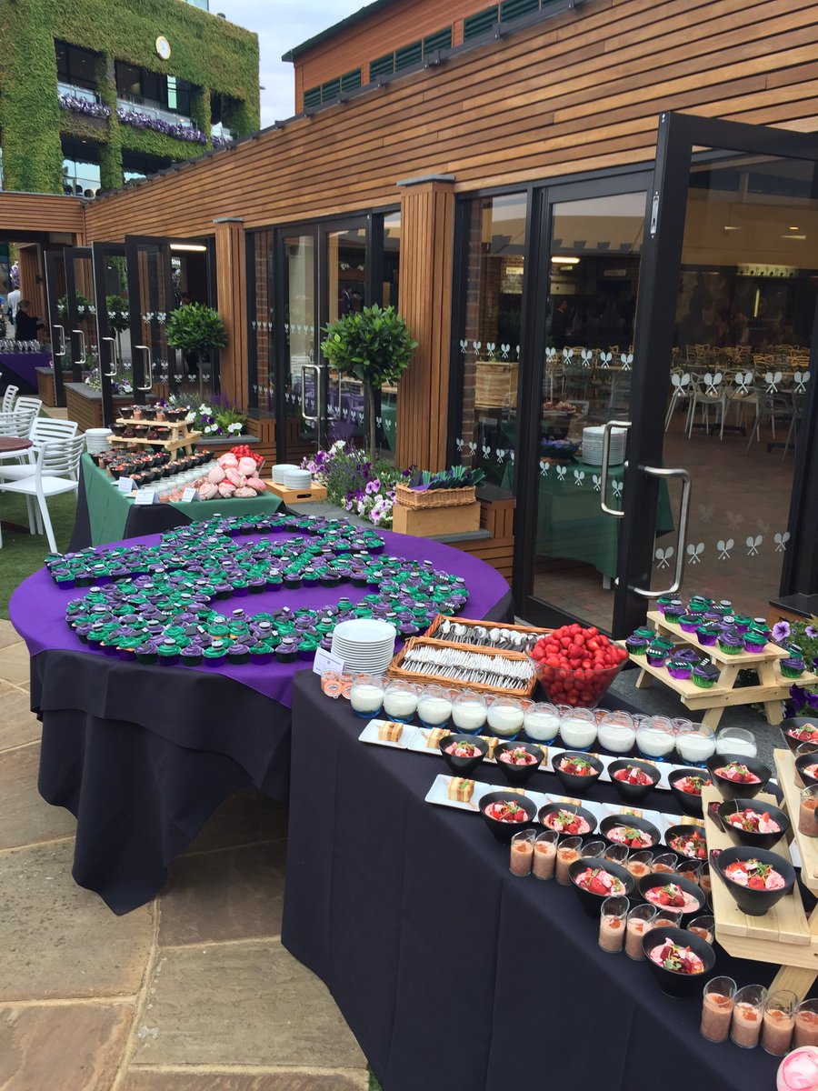 mollyhorne99's tweet photo. #womeninfood event at #Wimbledon2017 @compassgroupuk @gemmaevans9488 @nick146143 @claudejarczyk https://t.co/MEQ5tzV6Dn