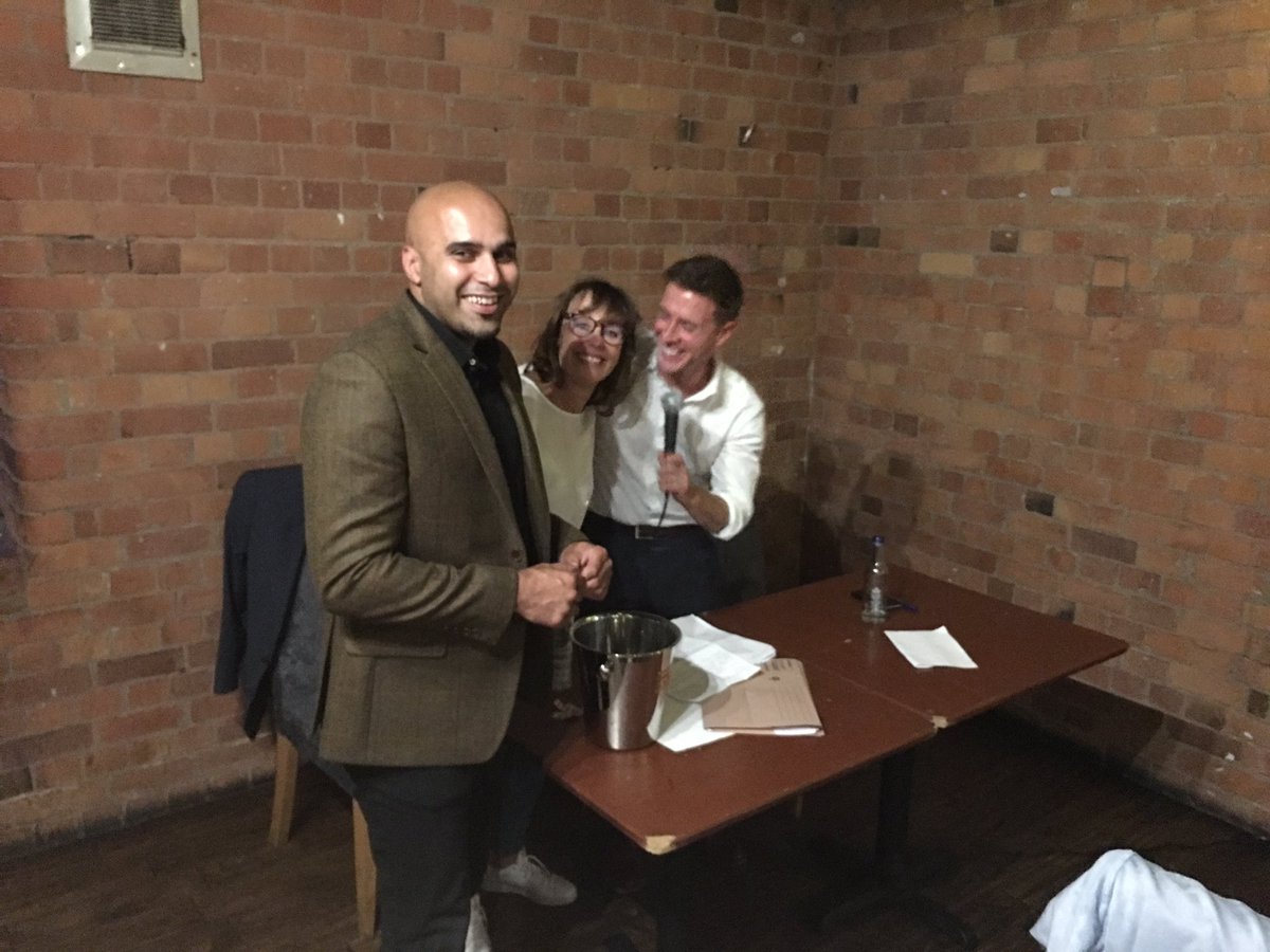 <a href="/NottsBoxing/">Nottingham School of Boxing</a> drawing the raffle! We hope you enjoy your prizes 🎉 #CartwrightPubQuiz