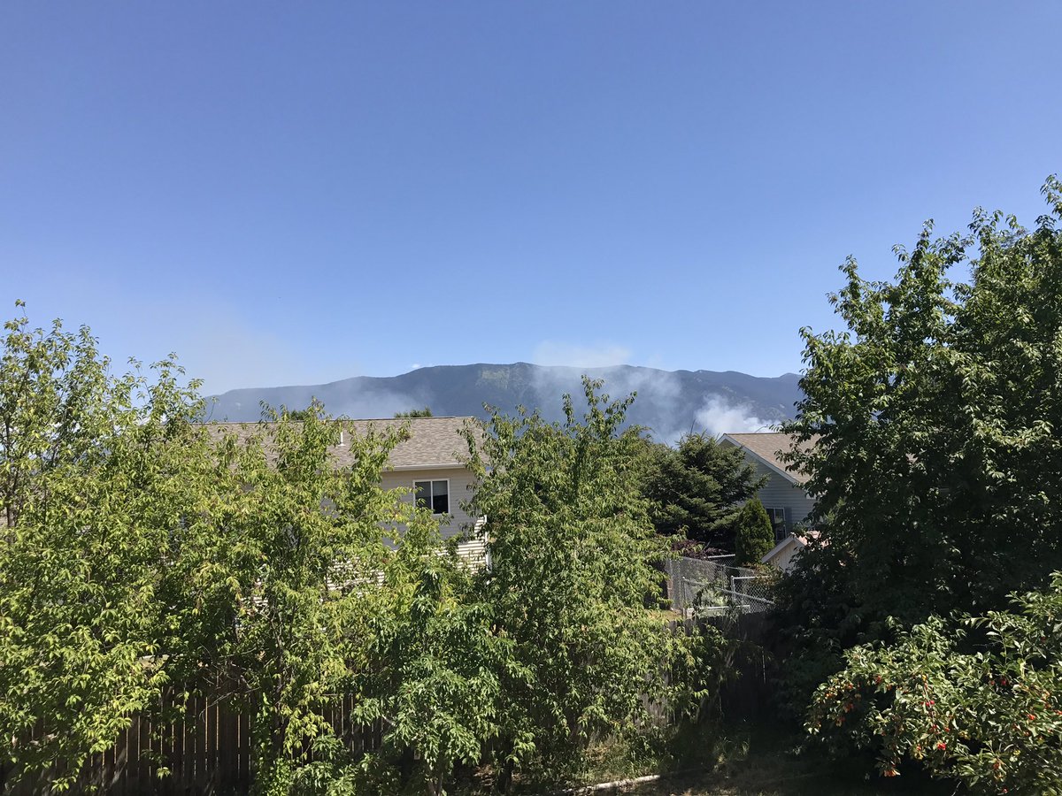 followinghawks's tweet photo. Does anyone know what's burning just SE of CFalls?? #mtwx @NWSMissoula @HungryHorseNews @FlatheadBeacon @DailyInterLake https://t.co/ZGwqepwJJq