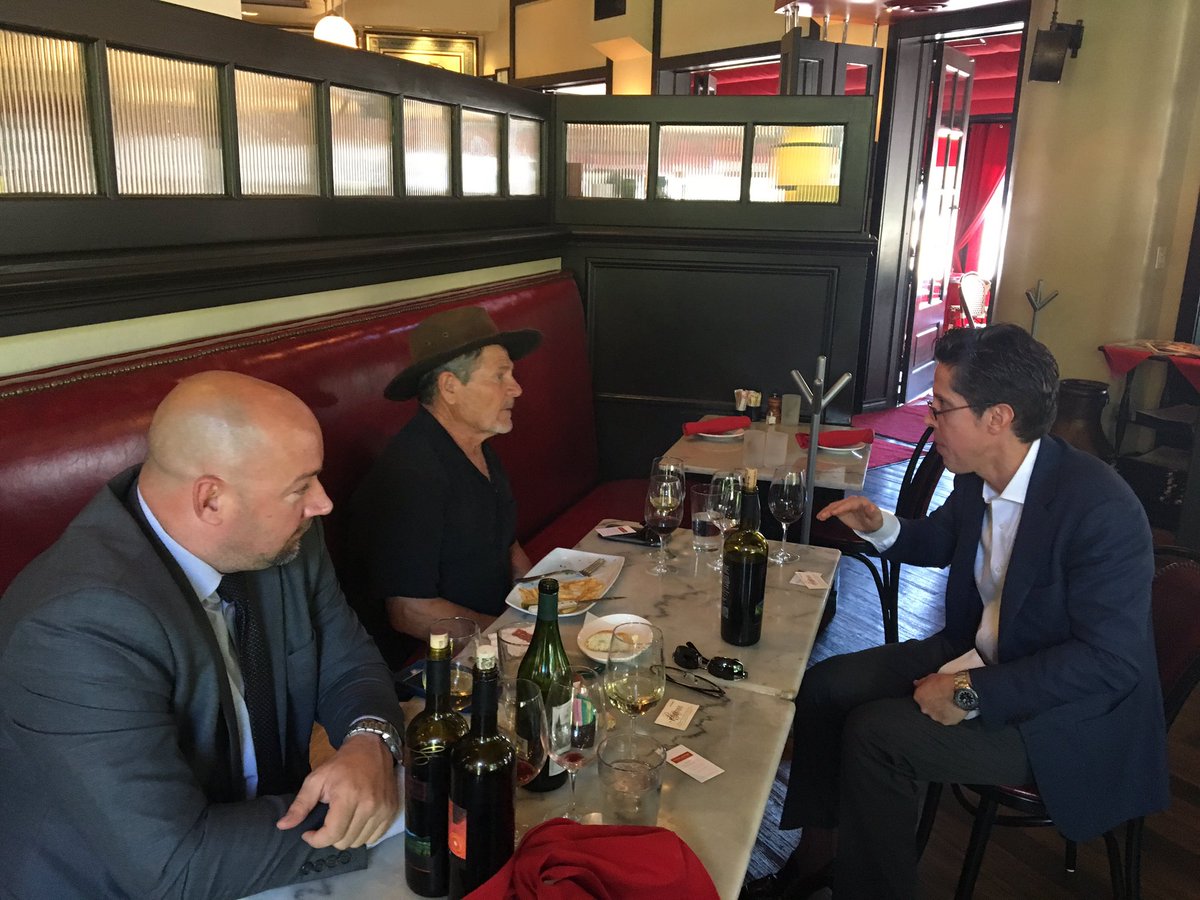 Texas Wineaux tweet media