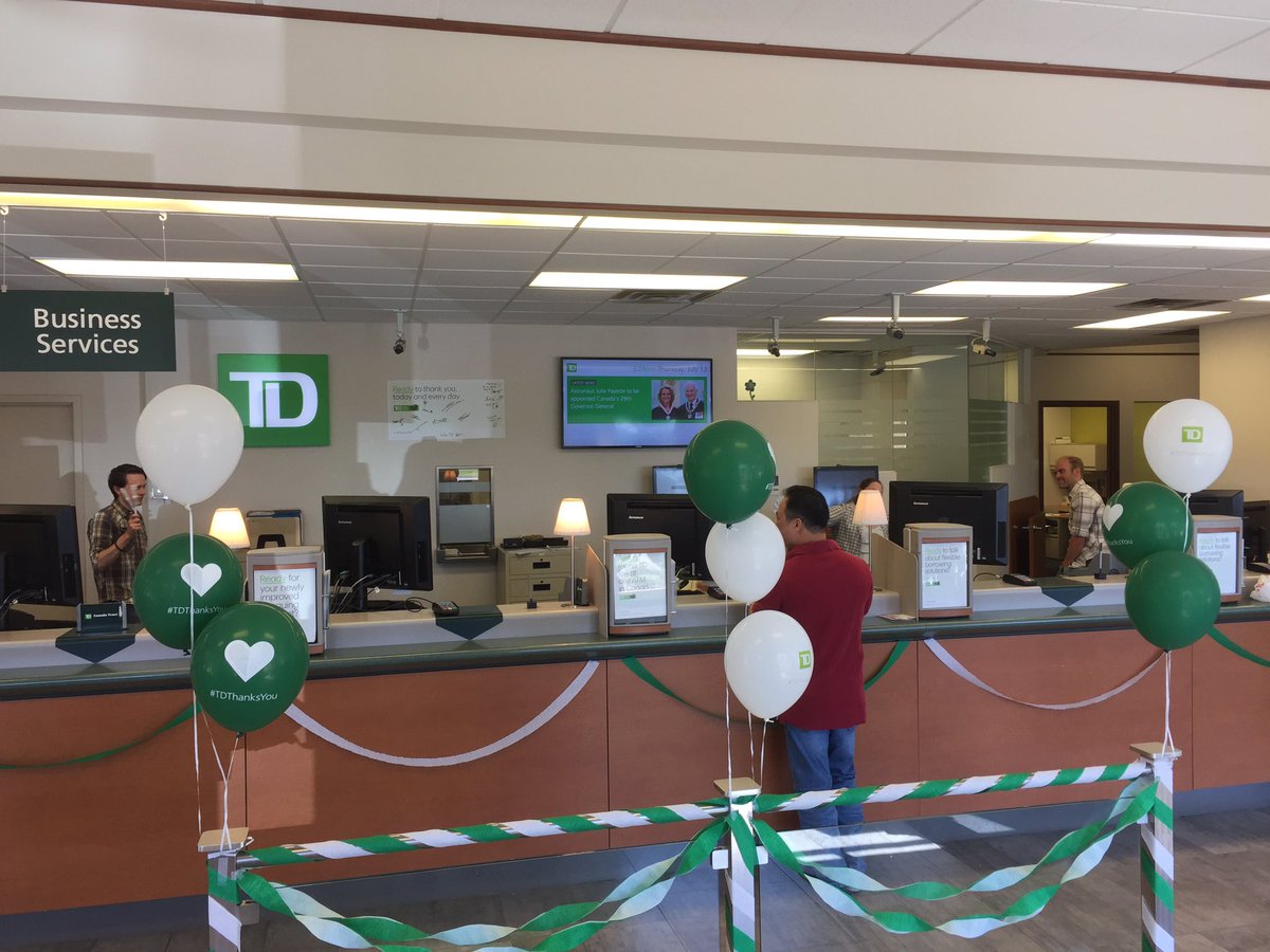 ✋️🌎at Beddington on Customer Appreciation Day 2017! <a href="/calgary_north/">Calgary North</a> @RussAnderson_TD <a href="/Courtney_Libbey/">Courtney Libbey</a>