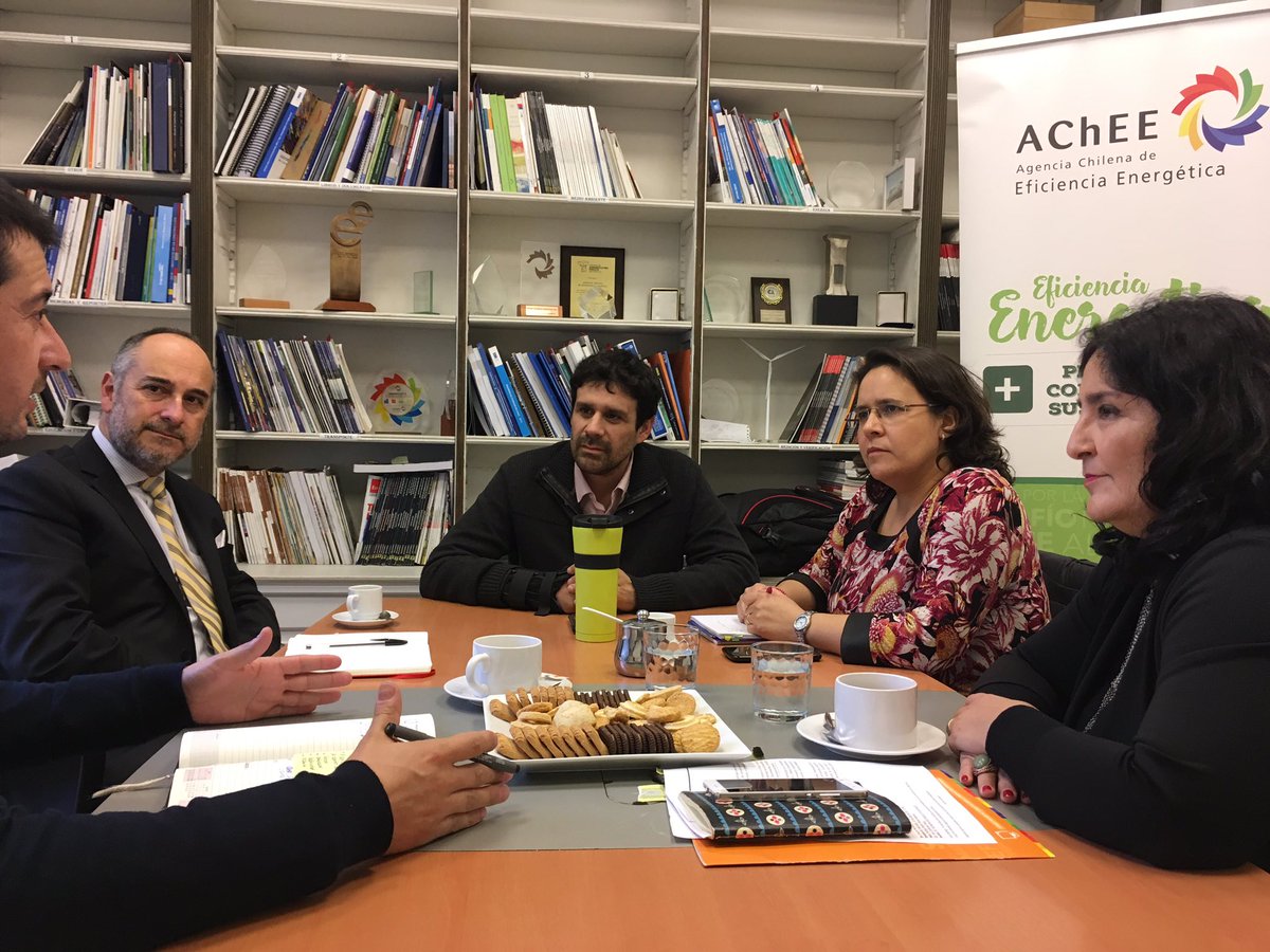 Agencia__SE's tweet image. Agencia y rectores de CFT estatales de regiones de Maule y Araucanía se reunieron para identificar nuevas oportunidades de trabajo conjunto